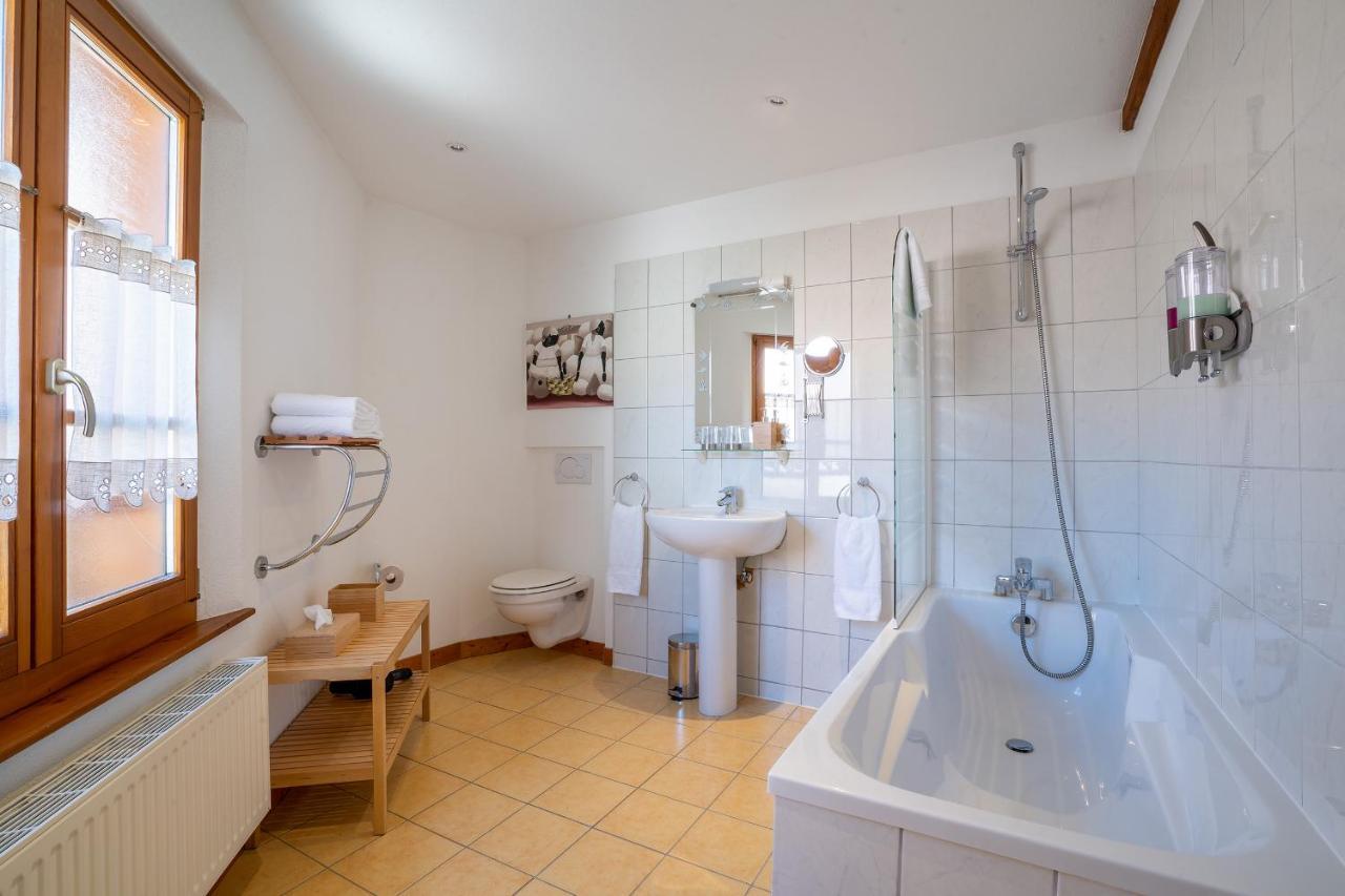 Les Suites - La Cour St Fulrad Saint-Hippolyte (Haut-Rhin) Exterior foto